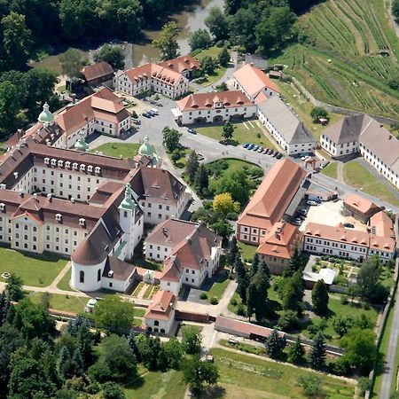 Gaestehaeuser St. Marienthal 외부 사진